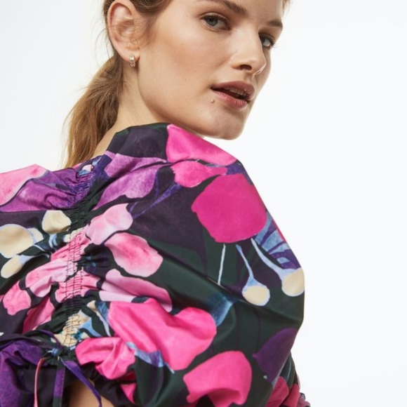 H&M Gathered Puff-sleeved Blouse Blouse Colorful Floral Print Sz M. NWOT - Picture 9 of 14